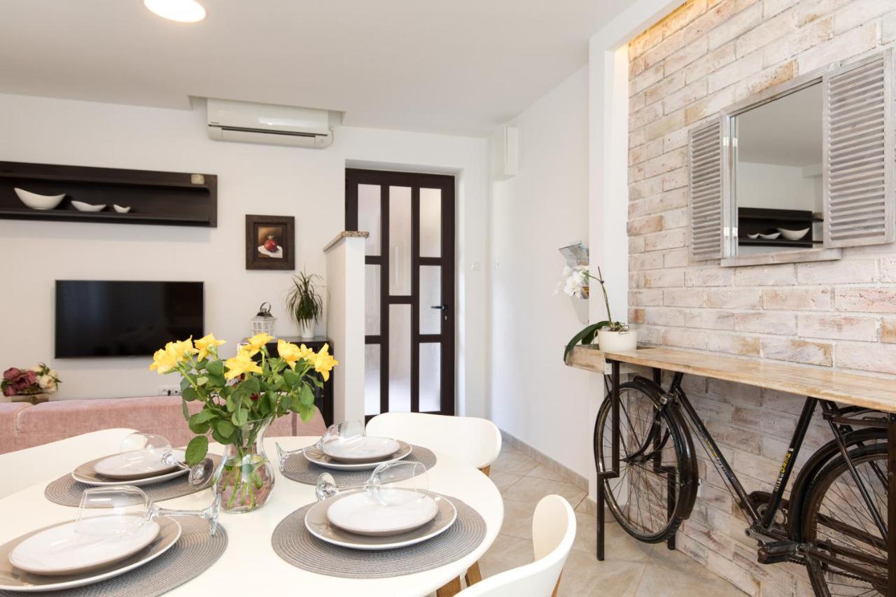 Ela Apartment Rijeka Exterior foto